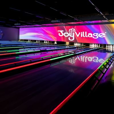 Macchina per stringhe per attrezzature da bowling con peso applicabile di 60-64 kg e standard USBC